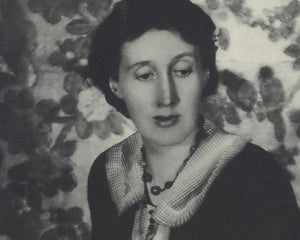 CERAMIC WOMAN PLAQUE - Virginia Woolf