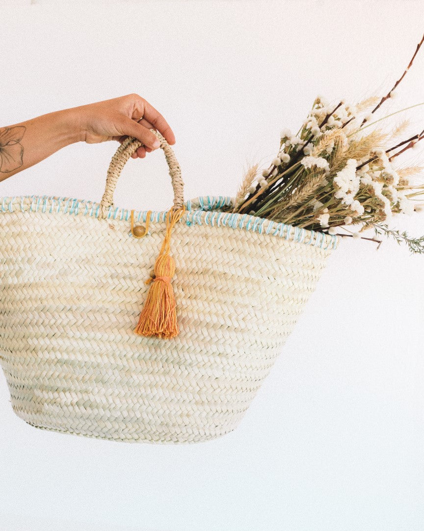 EMBROIDERED HAND-WOVEN STRAW SHOPPING BASKET